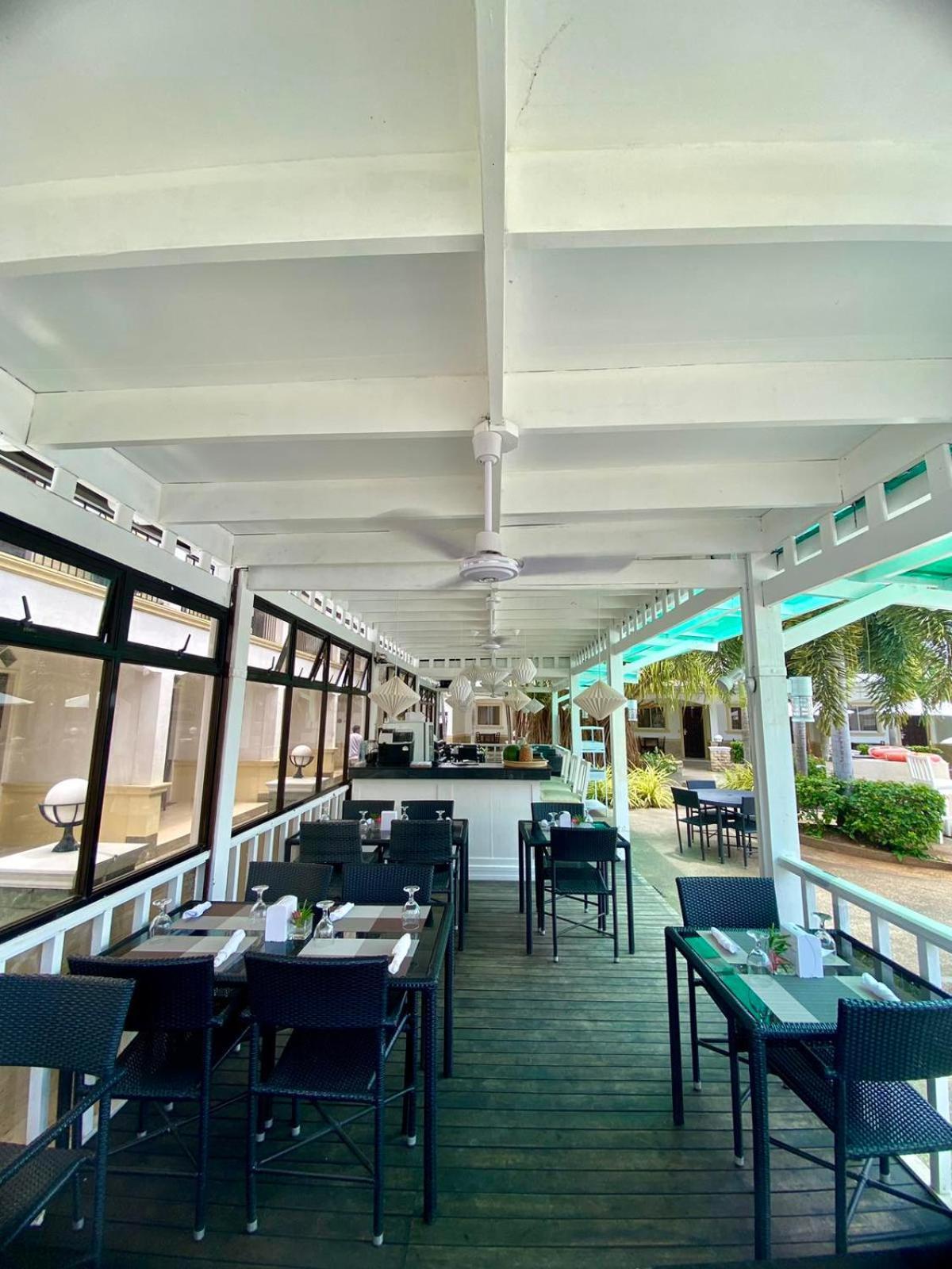 Panglao Regents Park Resort Extérieur photo