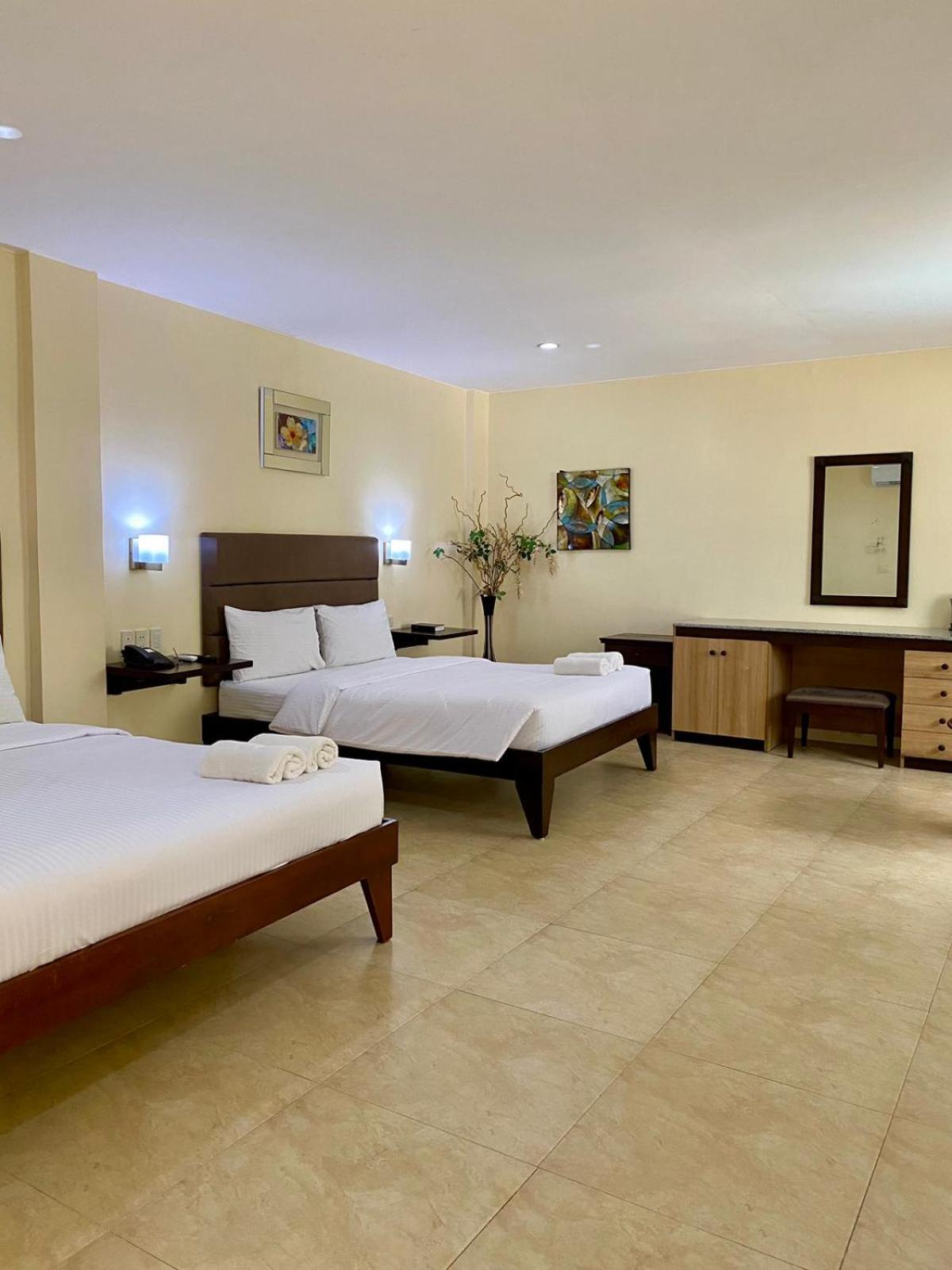 Panglao Regents Park Resort Extérieur photo