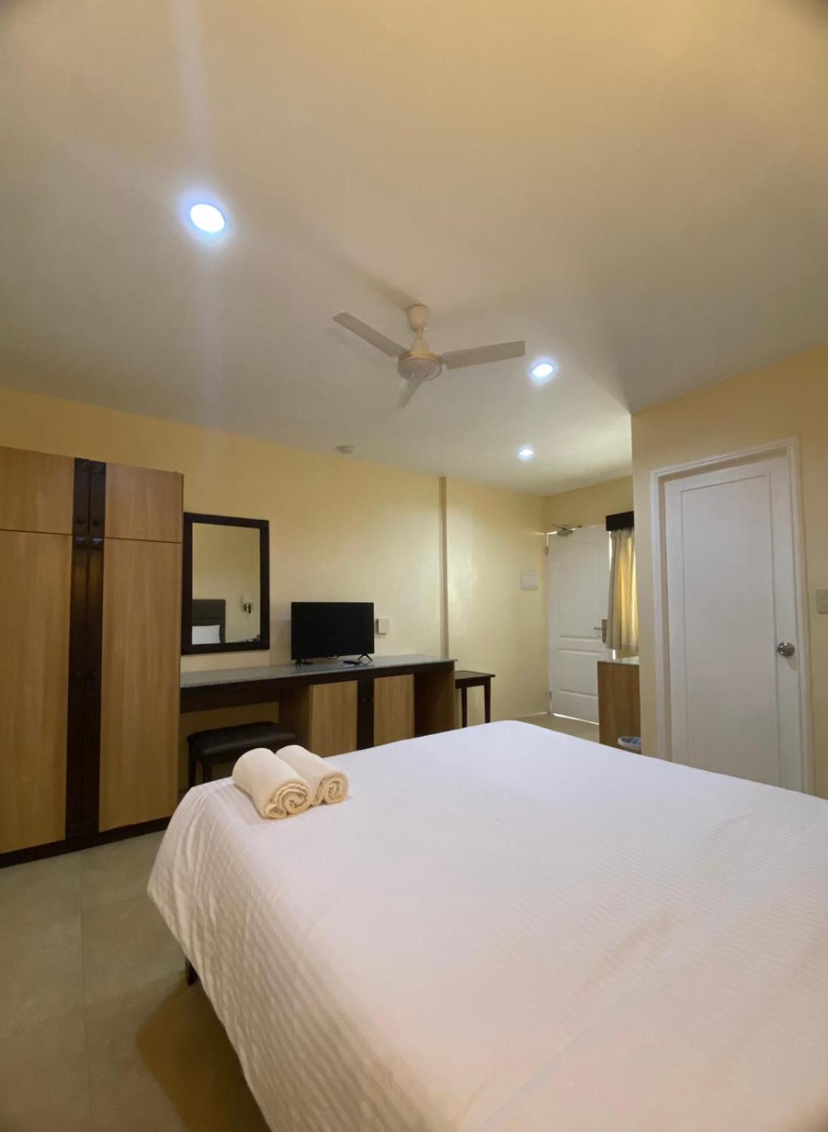 Panglao Regents Park Resort Extérieur photo