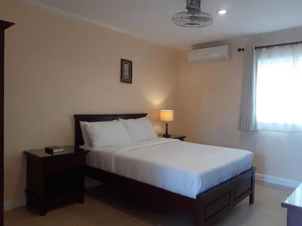 Panglao Regents Park Resort Extérieur photo