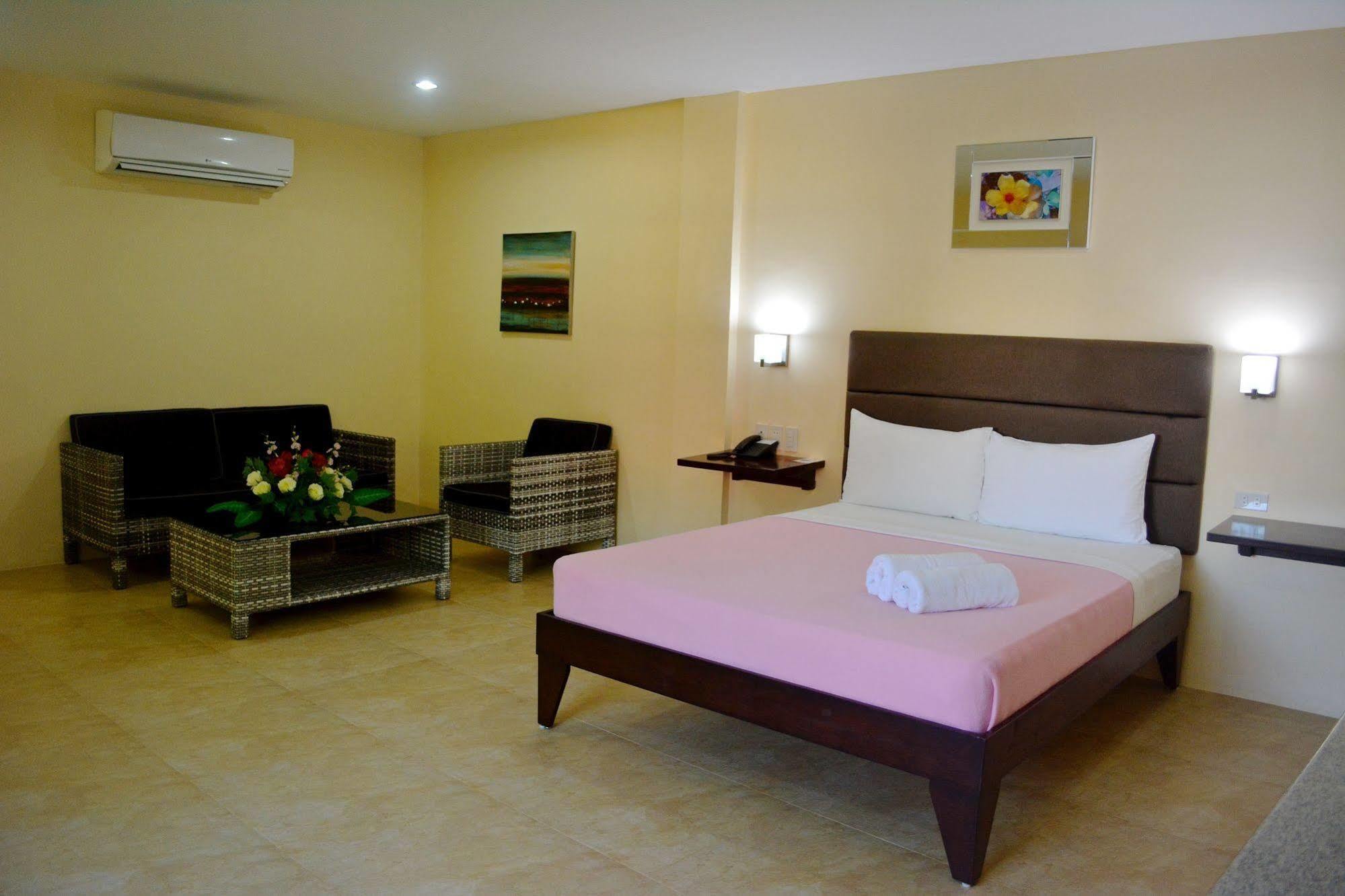 Panglao Regents Park Resort Extérieur photo